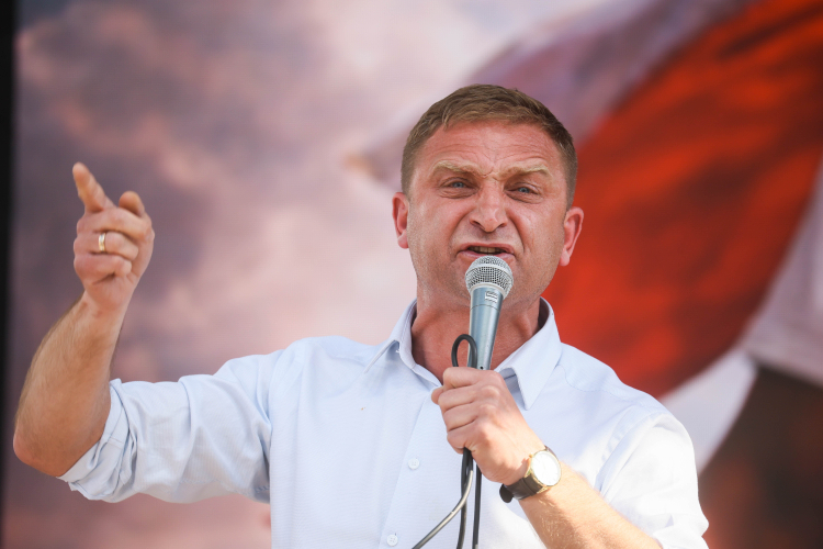 Robert Bąkiewicz podczas manifestacji w Warszawie (zdjęcie ilustracyjne). Fot. PAP/Leszek Szymański