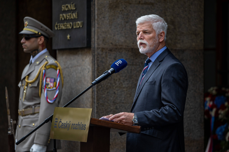 Petr Pavel, prezydent Czech podczas uroczystości w rocznicę inwazji wojsk Układu Warszawskiego. Fot. PAP/EPA/Martin Divisek
