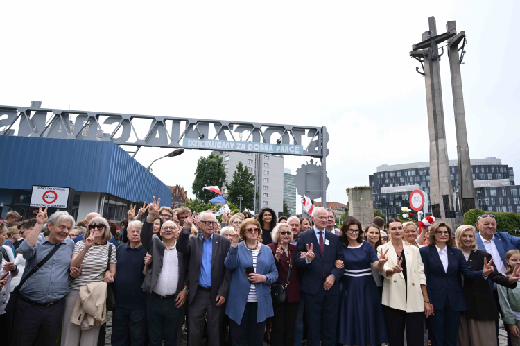 31 sierpnia 2026 - uroczystości z okazji 46. rocznicy podpisania Porozumień Sierpniowych pod bramą Stoczni Gdańskiej. Fot. PAP/Adam Warżawa