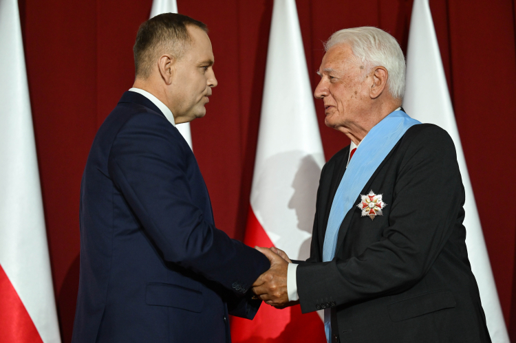 Krzysztof Wyszkowski odznaczony przez prezydenta Karola Nawrockiego Orderem Orła Białego. Fot. PAP/Adam Warżawa
