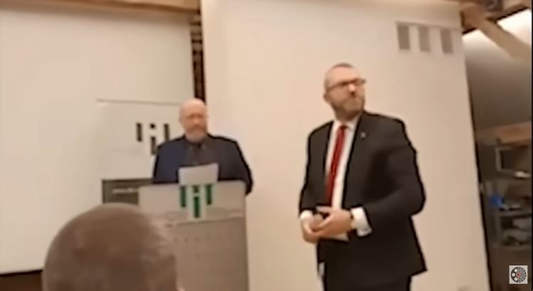 W 2023 r. Grzegorz Braun przerwał wykład prof. Jana Grabowskiego w Niemieckim Instytucie Historycznym. Źródło: kadr z kanału YouTube Janusz Jaskółka