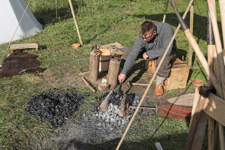Jaćwieski Festyn Archeologiczny w Szwajcarii koło Suwałk. Fot. PAP/Artur Reszko