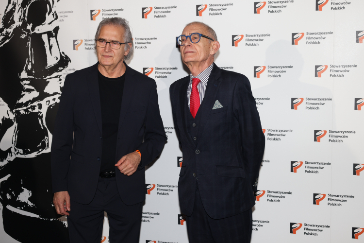 Warszawa, 18.12.2024. Od lewej: Olgierd Łukaszewicz i Jerzy Łukaszewicz podczas gali rozdania Nagród Stowarzyszenia Filmowców Polskich w hotelu Hilton w Warszawie. Fot. PAP/Albert Zawada