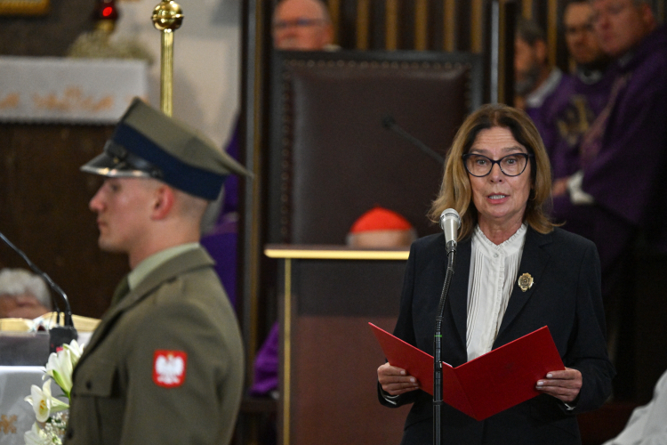 Marszałek Senatu Małgorzata Kida-Błońska na uroczystościach pogrzebowych Andrzeja Wielowieyskiego. Fot. PAP/Piotr Nowak