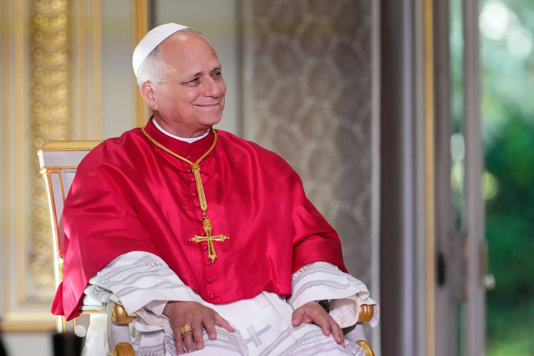 Papież Leon XIV we Francji. Fot. Teresa Suarez (PAP/EPA)