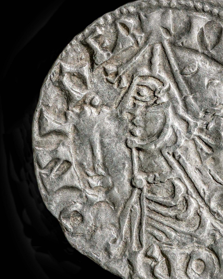 Moneta Olafa Haraldssona, wybita w latach 1024–1028, należy do najrzadszych norweskich numizmatów. Fot. Historisk museum