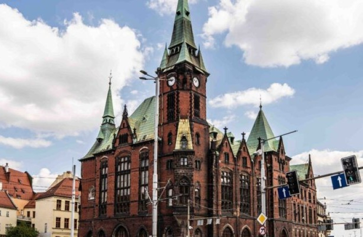 Zabytkowy budynek przy ul. Szajnochy we Wrocławiu. Fot./ossolineum.pl
