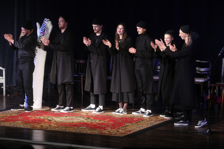 Spektakl „Klasa” ukraińskiego teatru podczas festiwalu „Kierunek Wschód” w 2022r. Fot. PAP/Artur Reszko
