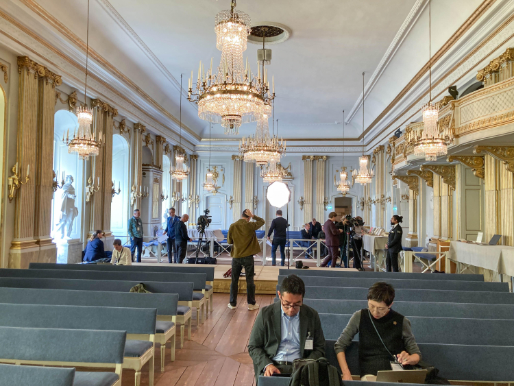 Sztokholm, sala Starej Giełdy, w której ogłaszane są Nagrody Nobla. Fot. Daniel Zyśk (PAP)