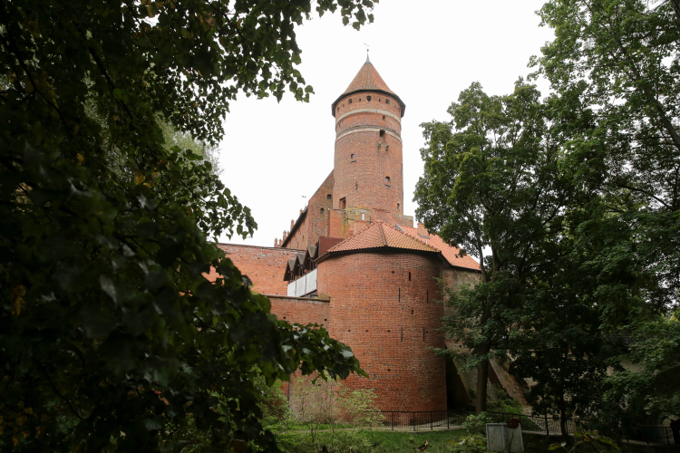 Gotycko-barokowy zamek kapituły warmińskiej w Olsztynie, siedziba Muzeum Warmii i Mazur będzie przez najbliższe 3 lata remontowany. Muzeum będzie nieczynne. Fot. PAP/Tomasz Waszczuk