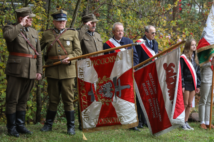 uroczystości upamiętniające ofiary powojennych zbrodni komunistycznych pod Olmontami na Podlasiu. Fot. PAP/Artur Reszko
