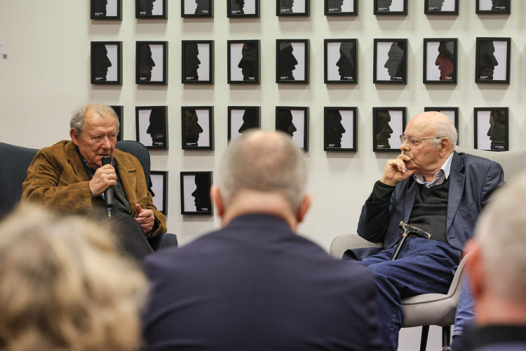 Adam Michnik i prof. Krzysztof Pomian. Fot. PAP/Paweł Supernak
