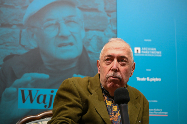 Warszawa, 19.10.2026. Fotograf Czesław Czapliński na otwarciu wystawy „Wajda / Czapliński intymnie”, w Teatrze 6. Piętro.  Fot. PAP/Marcin Obara