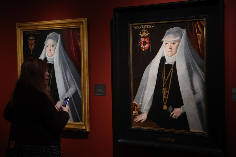 Otwarcie pierwszej w historii wystawy o Annie Jagiellonce "Anna Jagiellonka. Wszystkie twarze królowej" na Zamku Królewskim na Wawelu w Krakowie. Fot. PAP/Łukasz Gągulski